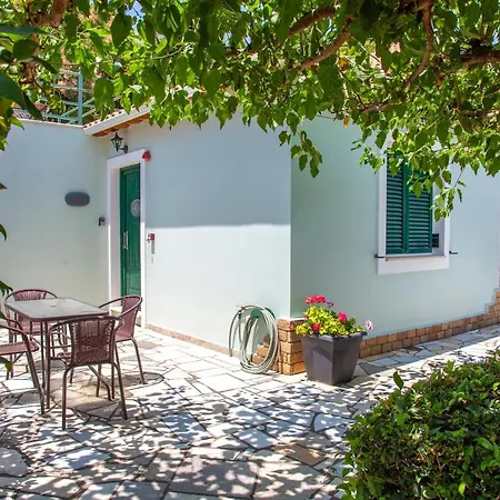 Holiday home Forti Retreat Kariotai