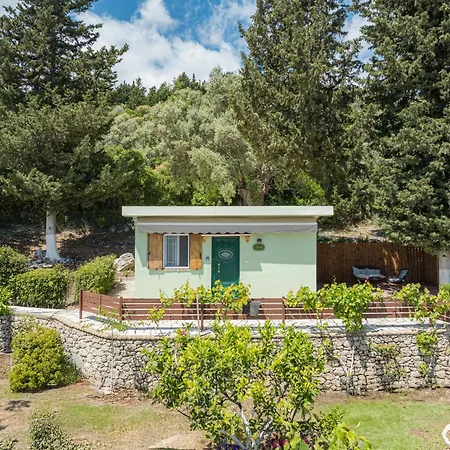Forti Retreat Сasa de vacaciones Kariótai